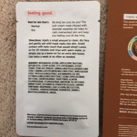 Bundle of two face masks New sealed in packaging 💕 - Picture 3 of 4